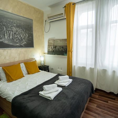 Central Old City Center Studio Universitate Coltea - Cav9 Bukarest Exteriör bild